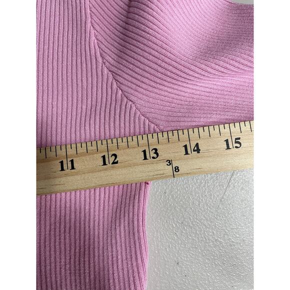 Lizette Collection pink crop sweater with heart rhinestones,‎ Size Small - Picture 7 of 10